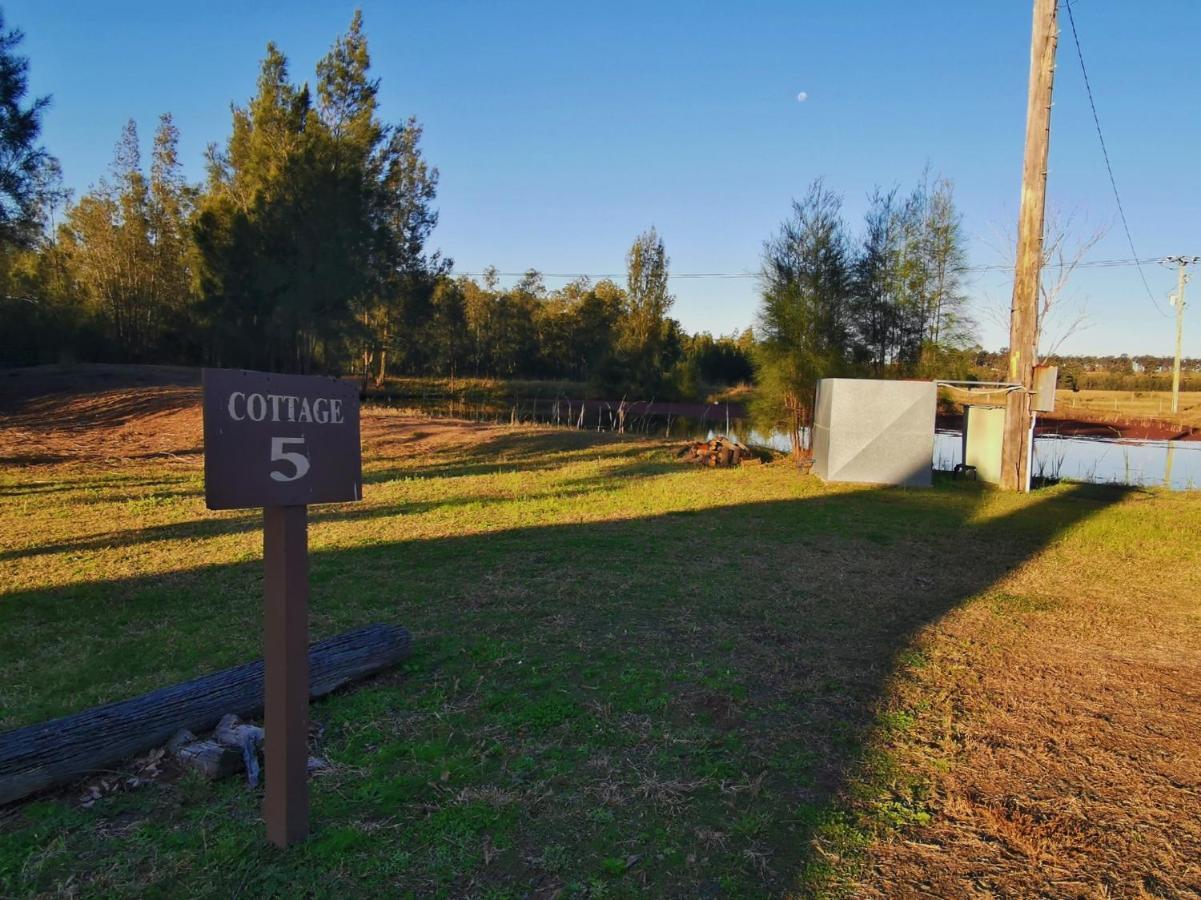 רוטברי Hunter Habit Cottages מראה חיצוני תמונה